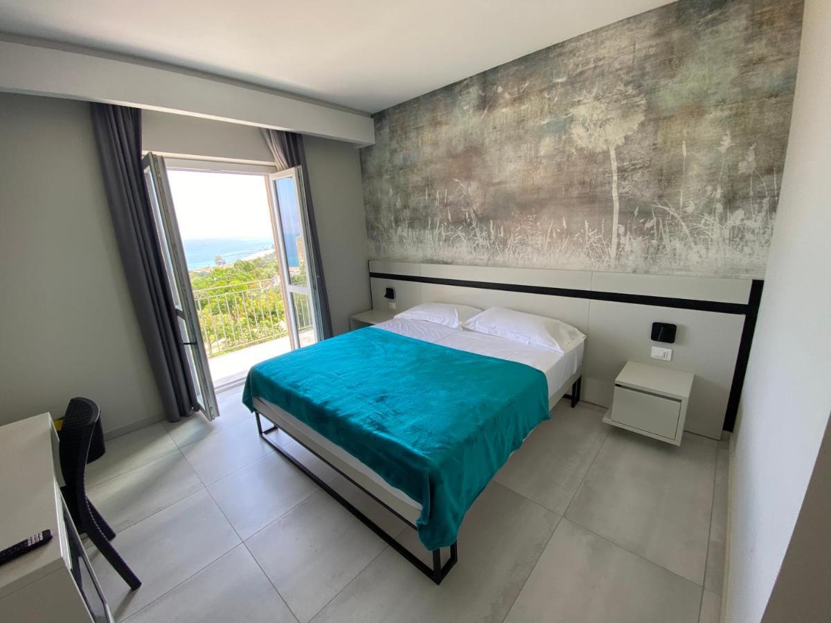 Aether Suites Tropea - Free Parking Екстериор снимка