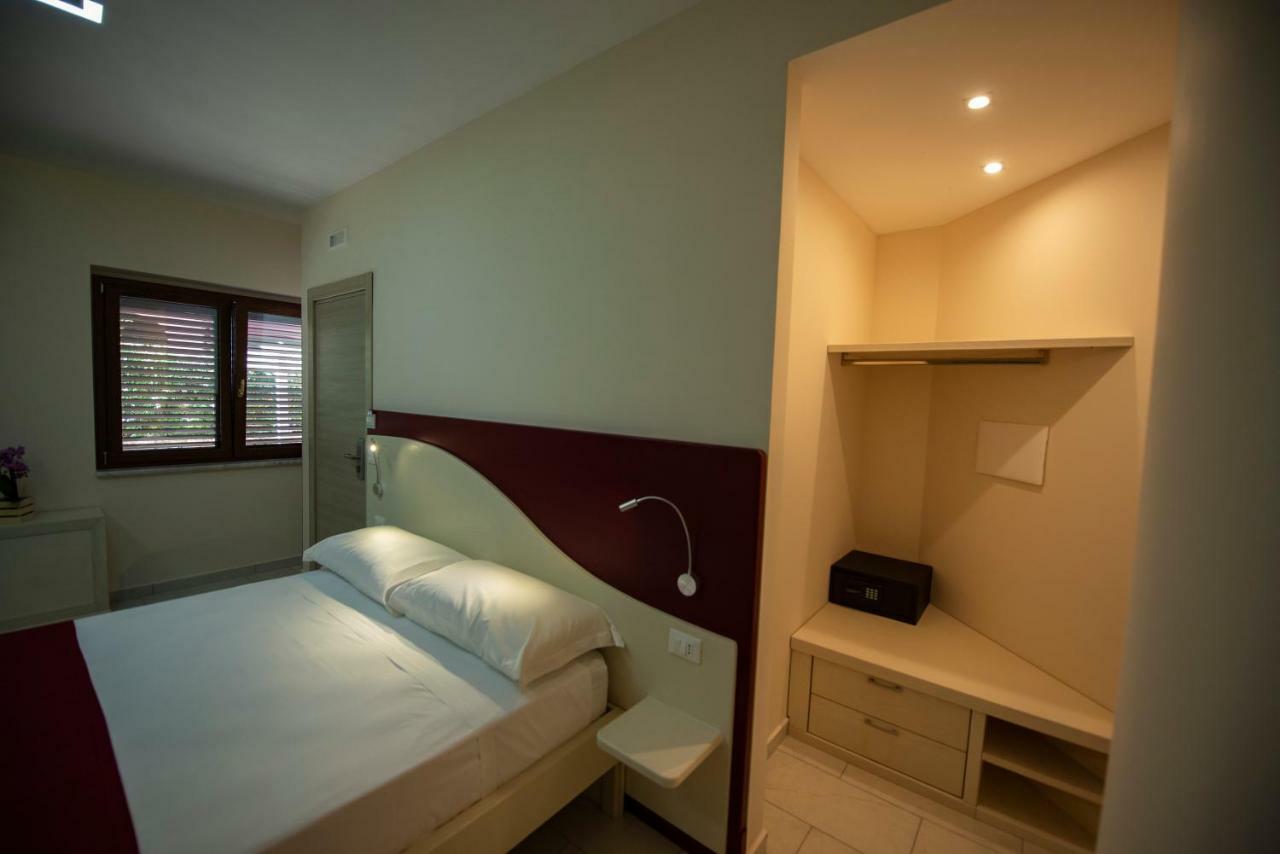 Aether Suites Tropea - Free Private Parking Екстериор снимка