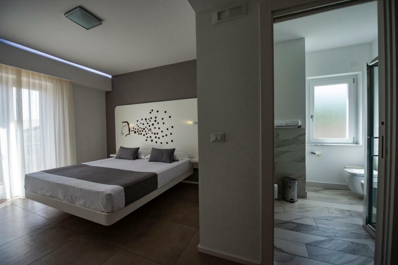 Aether Suites Tropea - Free Private Parking Екстериор снимка